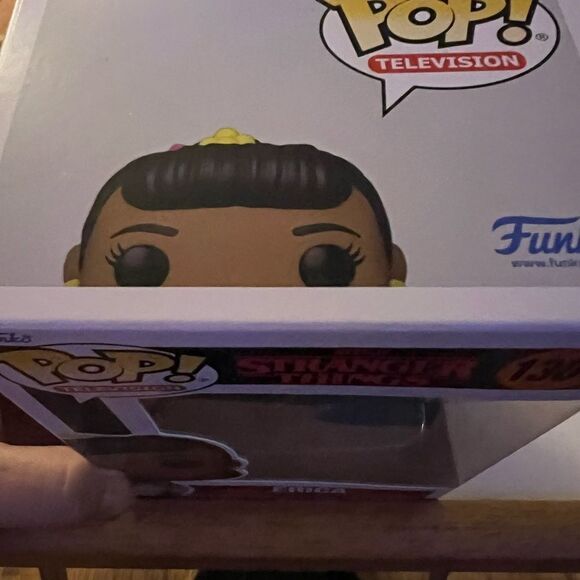 Funko Pop ERICA Stranger Thingss Video Figure - Picture 5 of 6